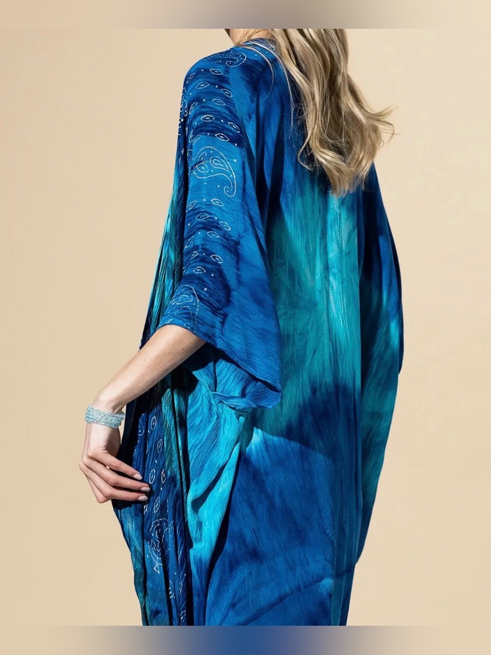 Blue Tie-Dye Lightweight Kimono by Macchia di Ruggine - Picture 3 of 5